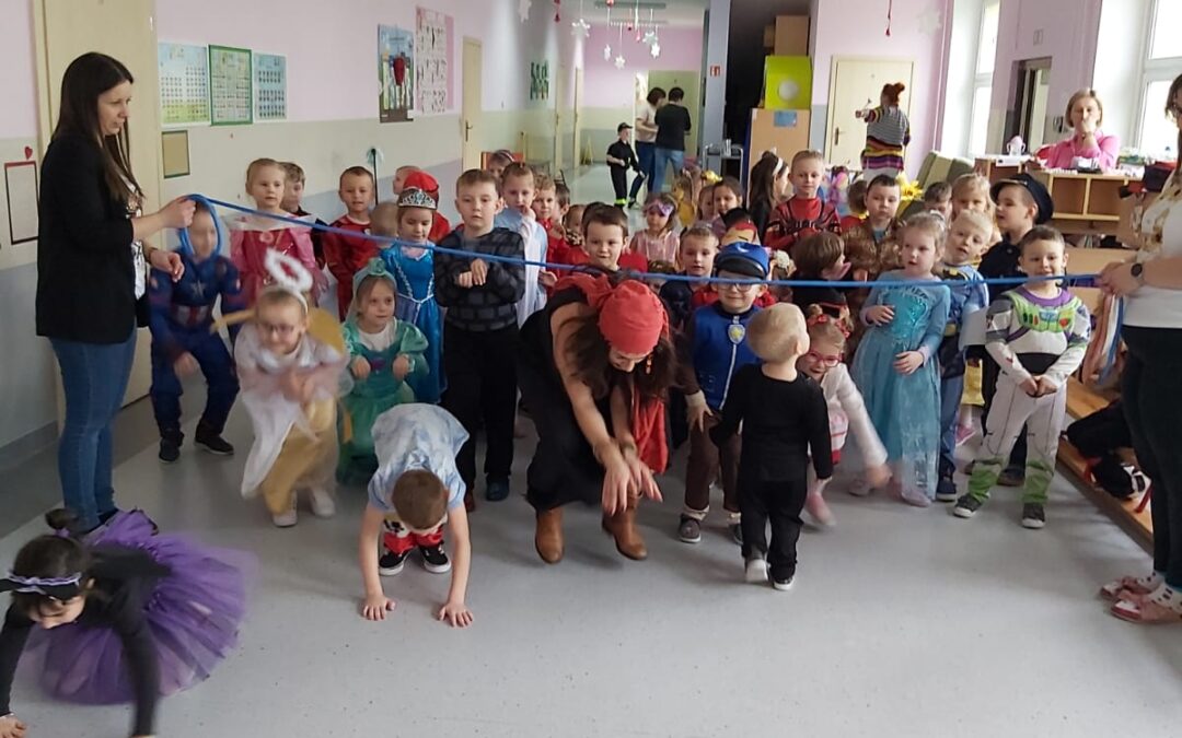Wspaniała zabawa karnawałowa!